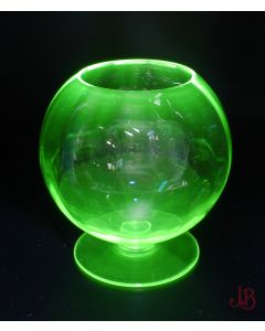 Uranium glass footed pedestal globe fish bowl - 15 cm 