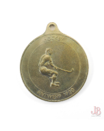 Smiths Commemoration Of Olympic Games 1896 1984 Medal - Hockey Antwerp 1920